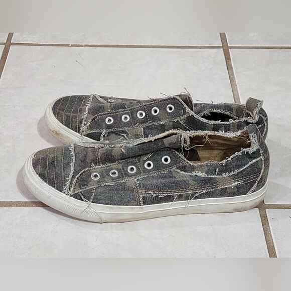 Camo Sneakers Slip On Shoes Distressed Canvas Casual Comfort Flats Women - Picture 6 of 7